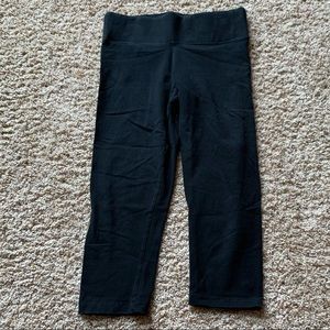 PINK black cropped leggings